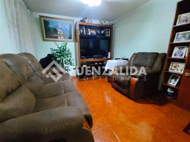 Casa en venta de 4 dorm. en Maipú