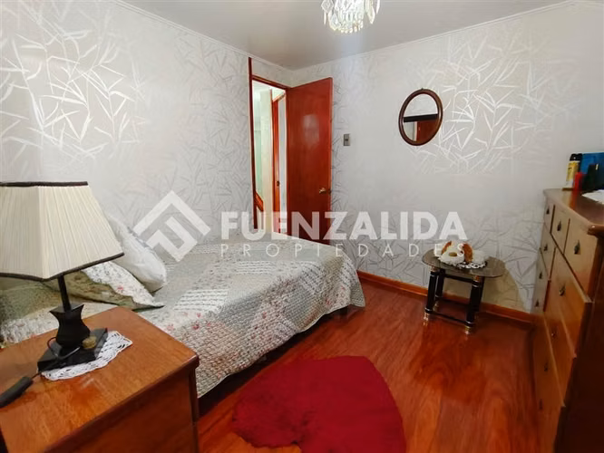 Casa en venta de 4 dorm. en Maipú