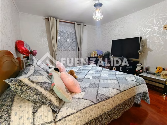 Casa en venta de 4 dorm. en Maipú