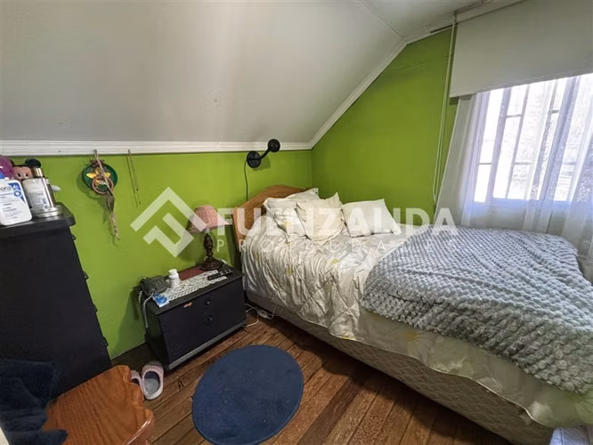 Amplia casa en venta 6 dorm. con Depto Interior en Cerrillos