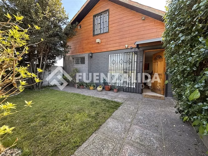 Amplia casa en venta 6 dorm. con Depto Interior en Cerrillos