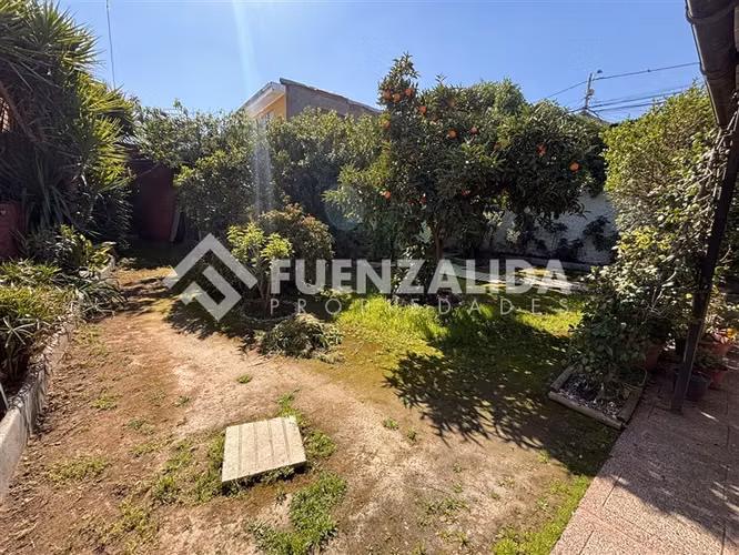 Amplia casa en venta 6 dorm. con Depto Interior en Cerrillos