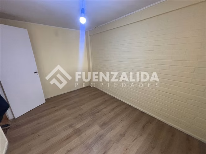 Casa en venta de 2 dorm. espaciosa para local en Maipú