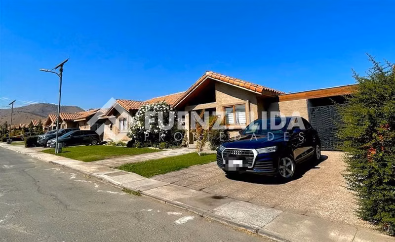 Casa en venta de 4 dorm. en Maipú - Imagen 2