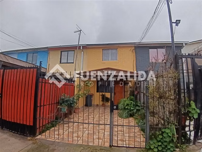 Casa en venta de 3 dorm. en Maipú