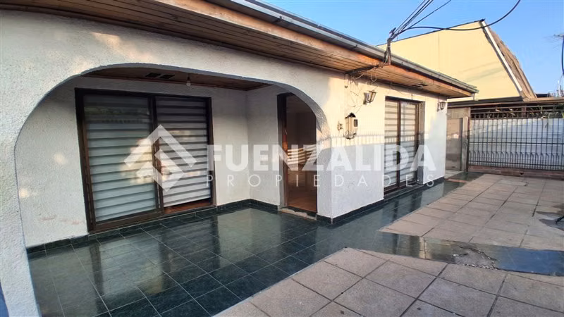 Casa en venta amplia de 3 dorm. y 2 baños La Farfana Maipú