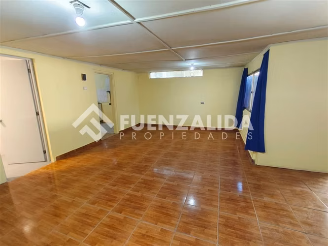 Casa en venta de 4 dorm. en Estación Central
