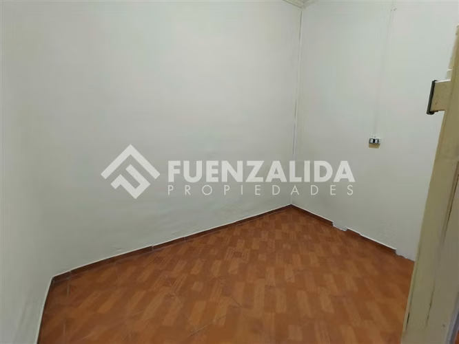 Casa en venta de 4 dorm. en Estación Central