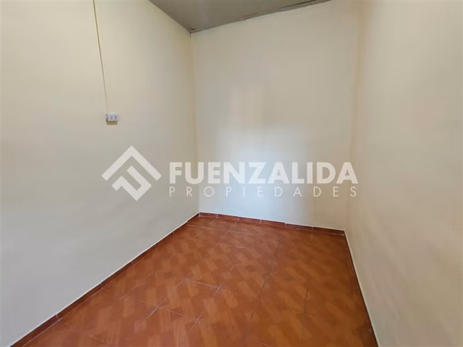 Casa en venta de 4 dorm. en Estación Central