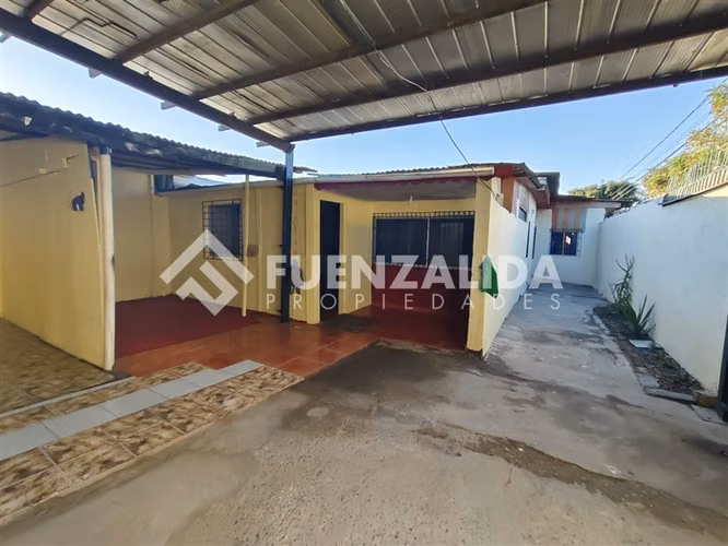 Casa en venta de 4 dorm. en Estación Central