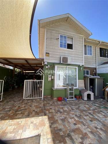 Casa en venta de 4 dorm. en Maipú