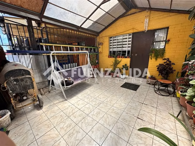Casa en venta de 3 dorm. en pasaje cerrado y camaras Maipú