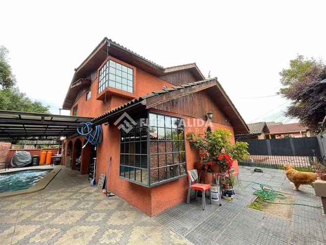 Casa en venta de 4 dorm. en Estación Central