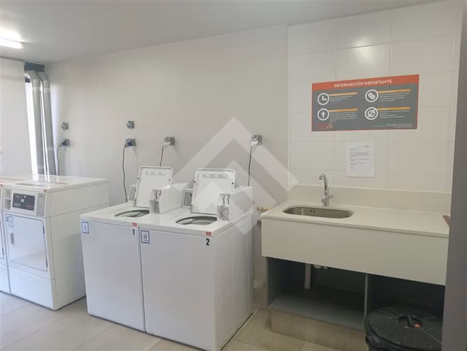 Departamento venta de 2 dorm. en Metro Santiago bueras Maipú