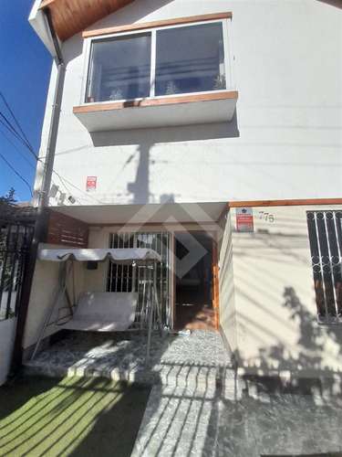 Amplia Casa en venta de 5 dorm. 3 baños en Maipú - Imagen 3