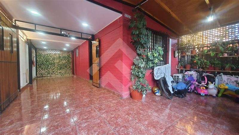 Casa en venta de 4 dorm. en Maipú - Imagen 2