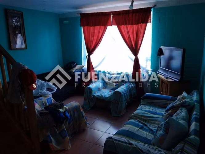 Casa en venta de 4 dorm. en Maipú
