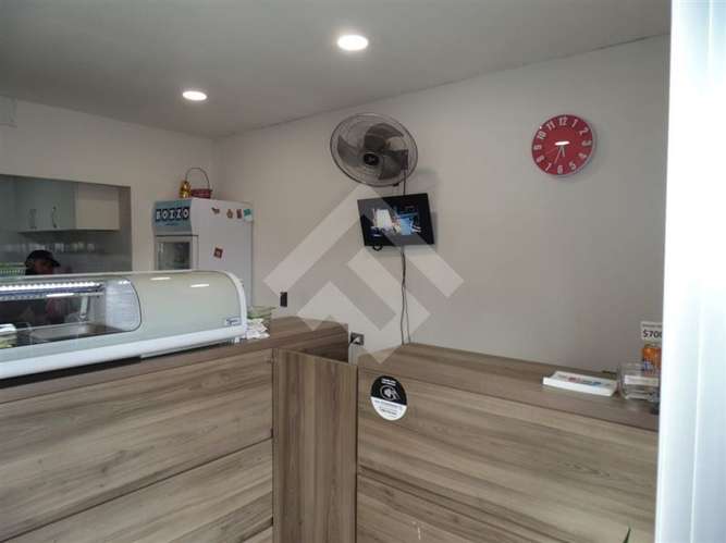 Casa con 3 Locales comerciales en venta en Maipú - Imagen 11