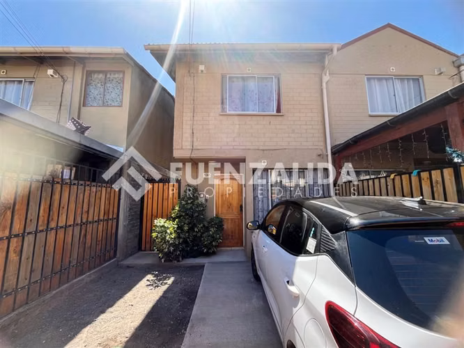 Casa en venta de 2 dorm. en Padre Hurtado - Imagen 2