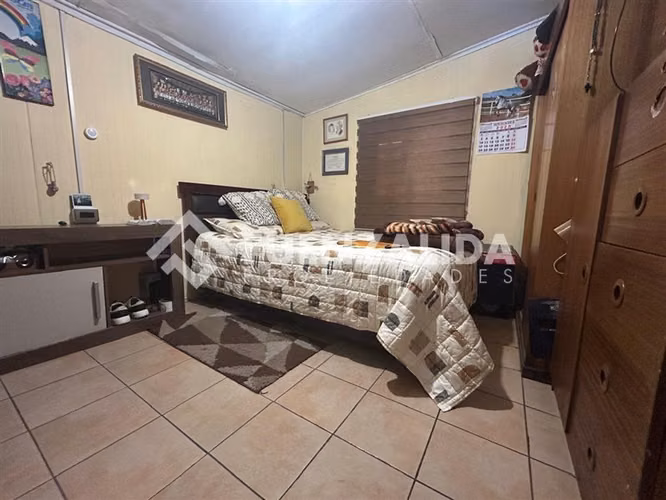 Casa en venta de 6 dorm. en Cerro Navia
