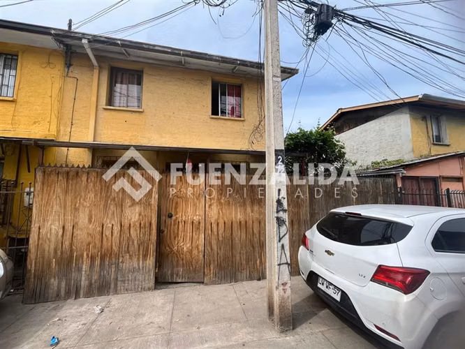 Casa en venta de 2 dorm. en Quinta Normal