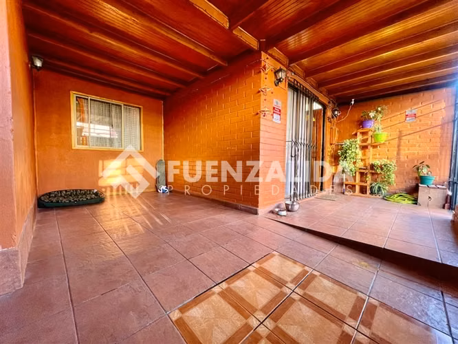 Casa en venta de 4 dorm. en Maipú - Imagen 2
