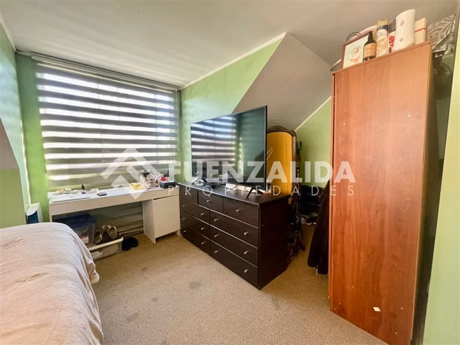 Casa en venta de 4 dorm en El Rosal de Maipú