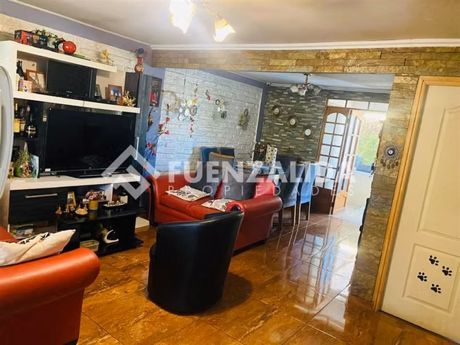 Casa en venta de 3 dorm. en Maipú