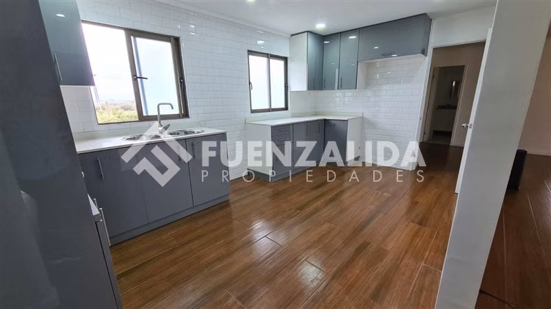 Casa en venta de 5 dorm. en Padre Hurtado - Imagen 4