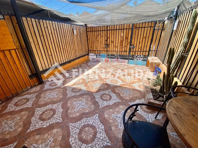 Casa en venta de 3 dorm y 2 baños en Maipú