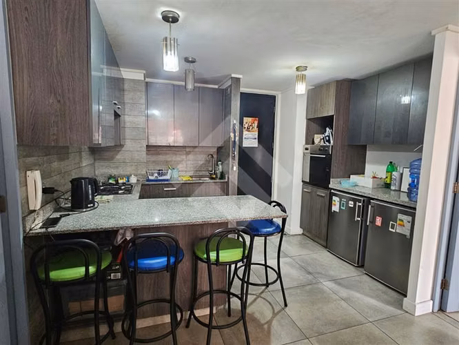 Departamento en venta de 2 dorm. en Estación Central