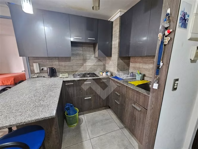 Departamento en venta de 2 dorm. en Estación Central