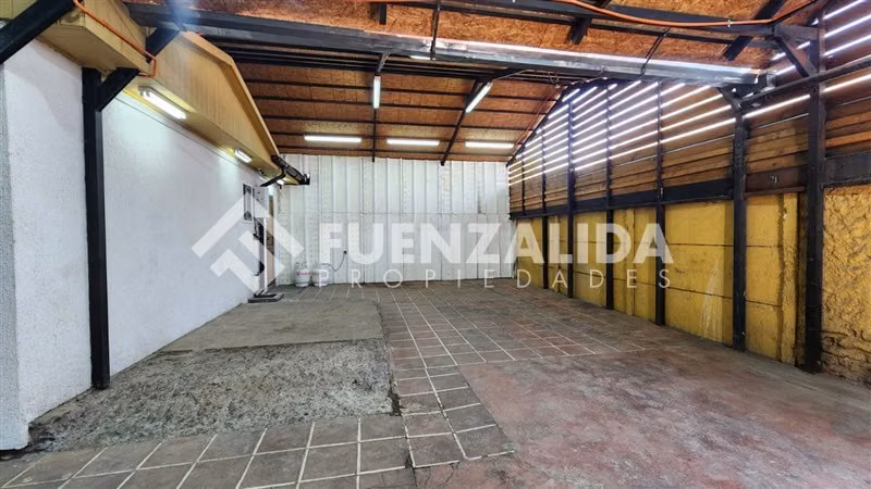 Casa en venta de 2 dorm. en Maipú