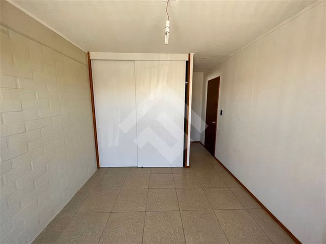 Casa 3 dormitorios, 2 baños, patio, en venta en Lampa