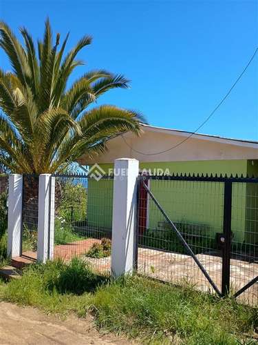 Casa en venta de 3 dorm. en El Tabo