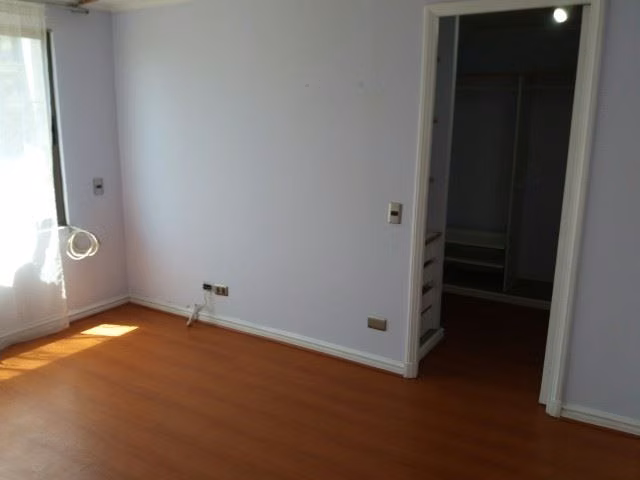 Casa en venta de 5 dorm. en Peñalolén Condominio cerrado