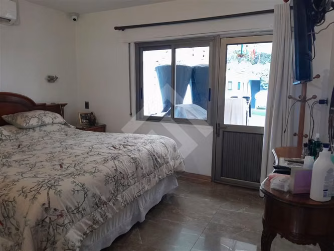 Local Comercial, sector Metro Eyzaguirre