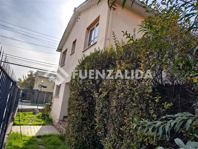 Casa en venta de 5D- 2B Metro Rodrigo de Araya