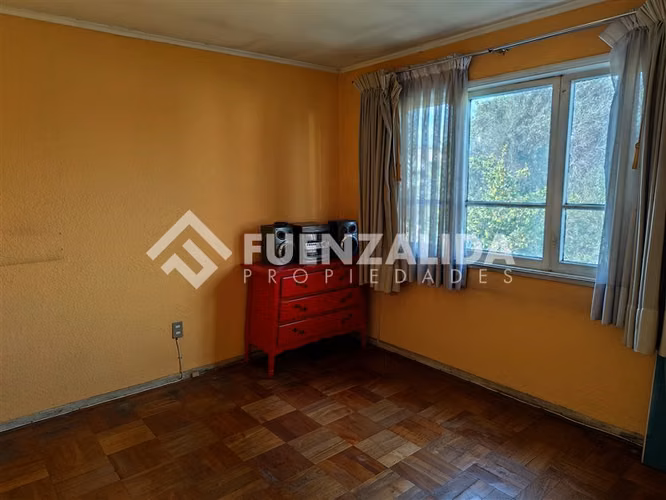 Casa en venta de 5D- 2B Metro Rodrigo de Araya