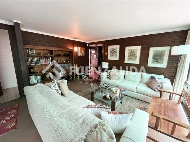 Casa en venta de 4 dorm. en Las Condes