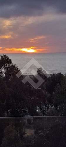 Departamento Amoblado en venta de 2 dorm. en Algarrobo