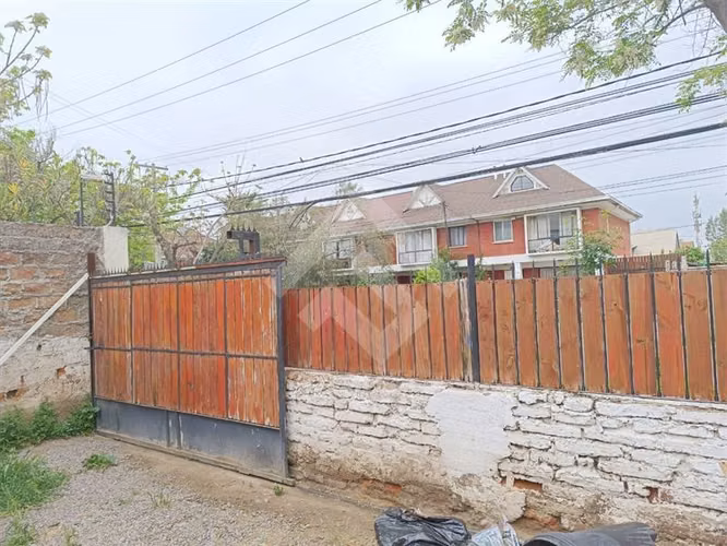 Sitio en venta en Peñalolén