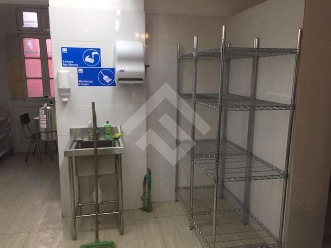 Casa en venta de 5 dorm. en Santiago
