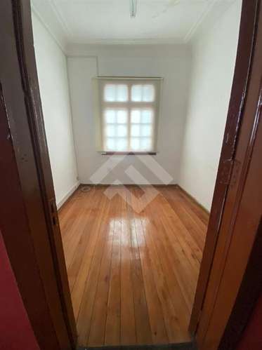 Casa en venta de 5 dorm. en Santiago