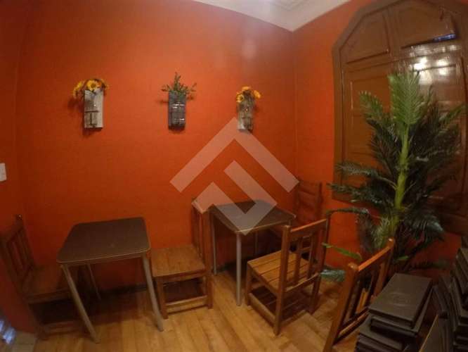 Casa en venta de 5 dorm. en Santiago