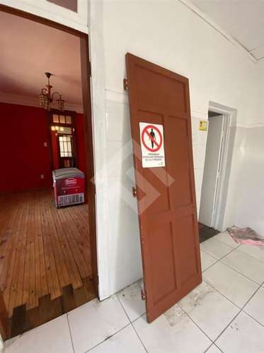 Casa en venta de 5 dorm. en Santiago