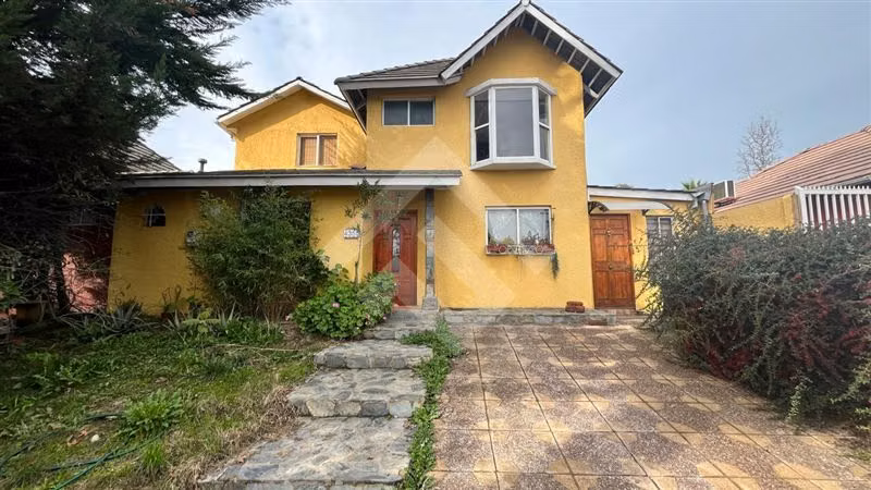 Casa en venta de 4 dorm. en Puente Alto