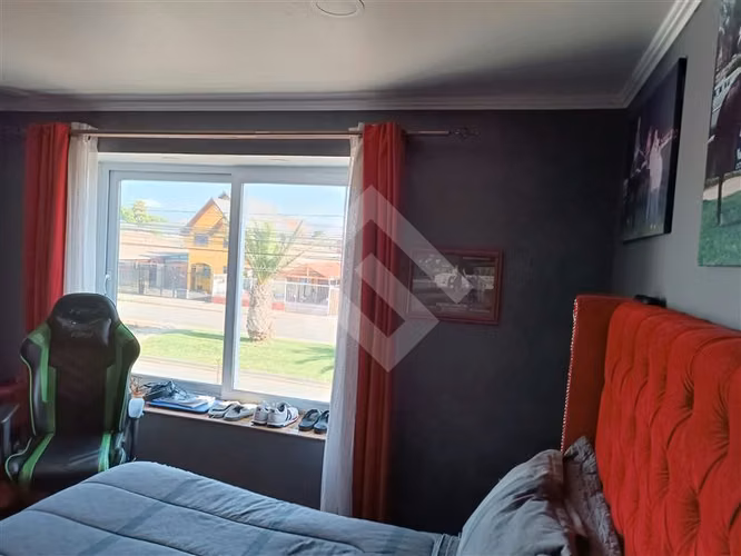 Casa en venta de 5 dorm. en Maipú