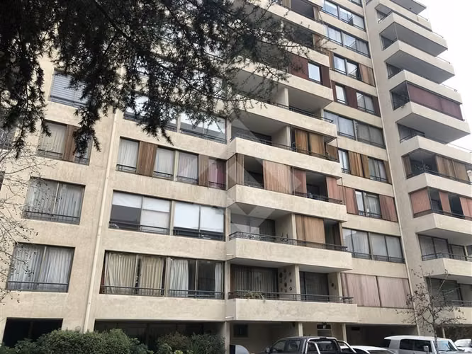 Departamento en venta de 4 dorm. en Ñuñoa