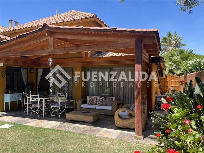 Casa en venta de 4 dorm. en Peñalolén - Imagen 5